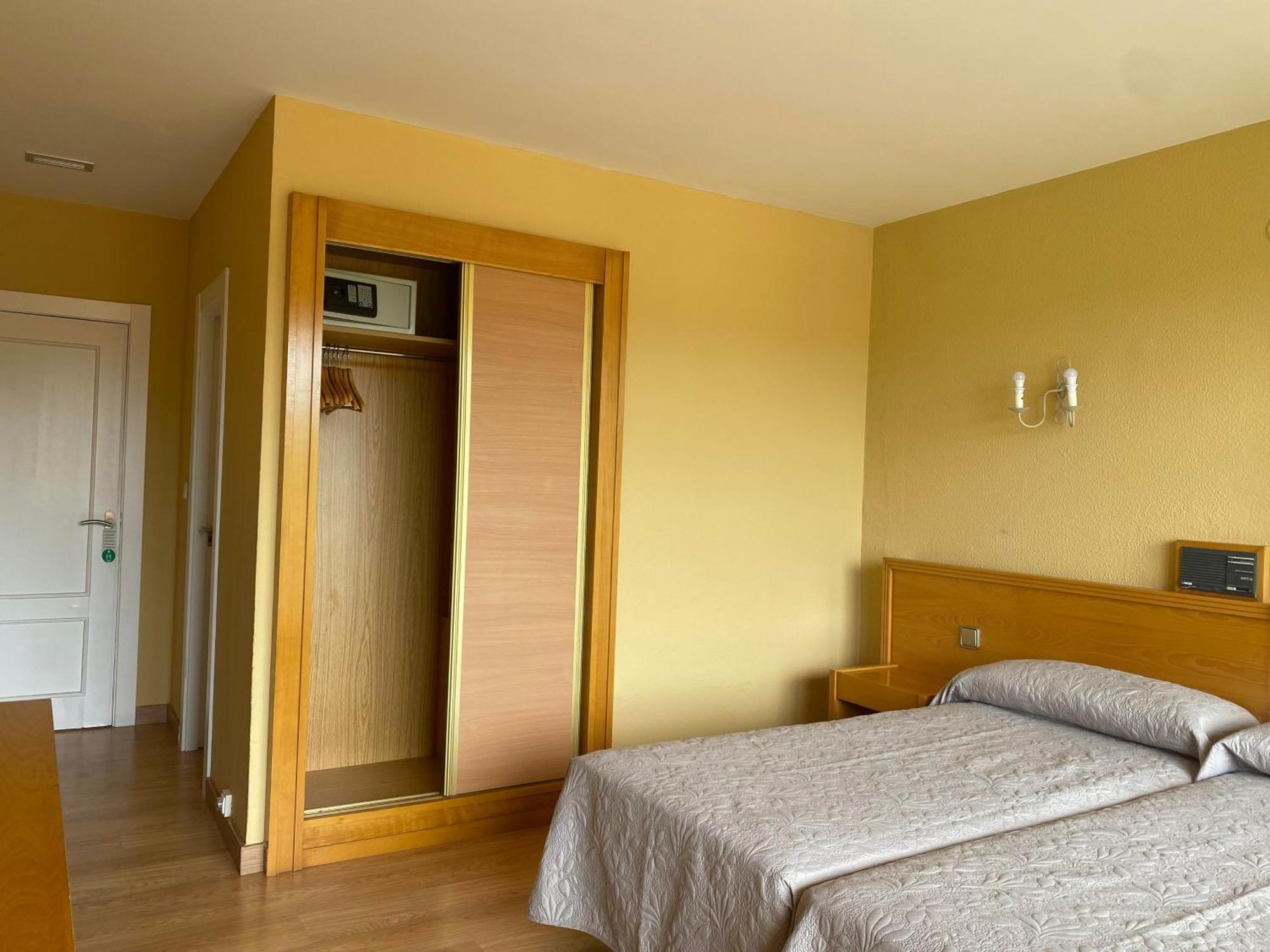 Hotel Zenit Mar Noja Ngoại thất bức ảnh